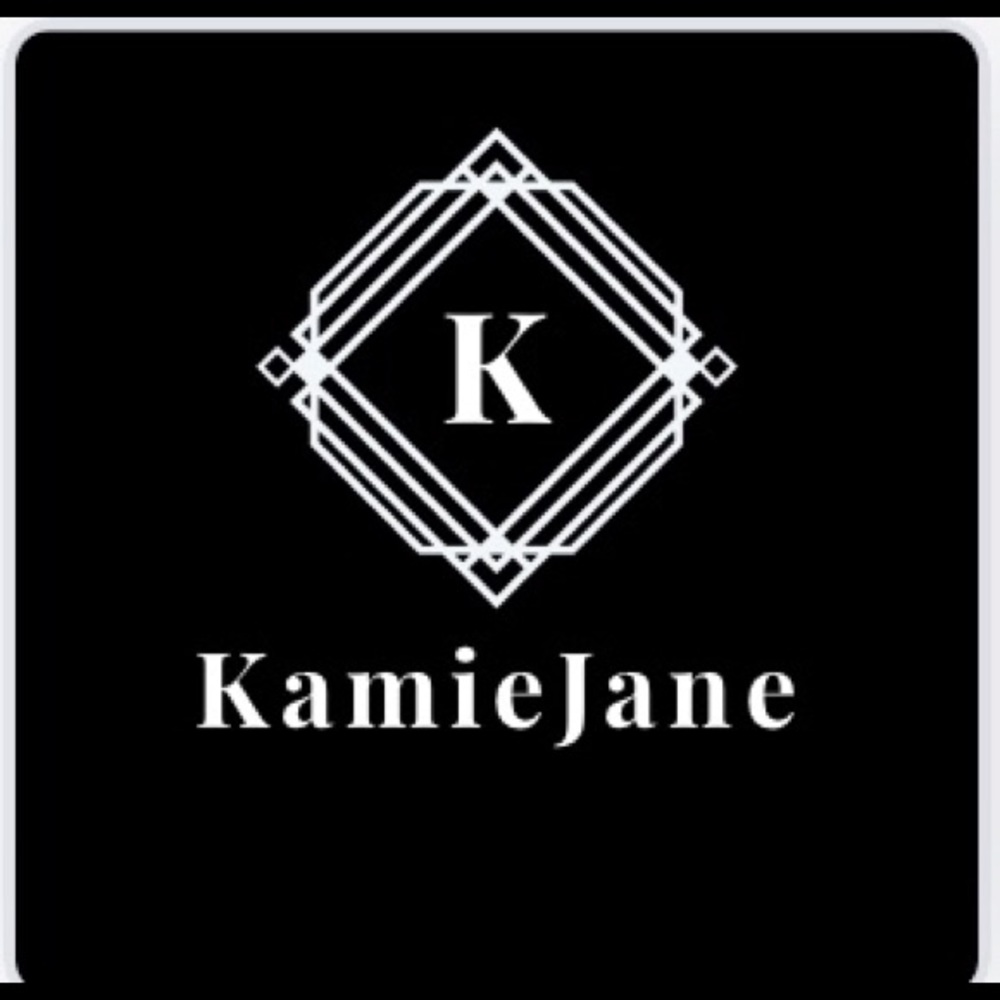 Meet your Posher, Celina